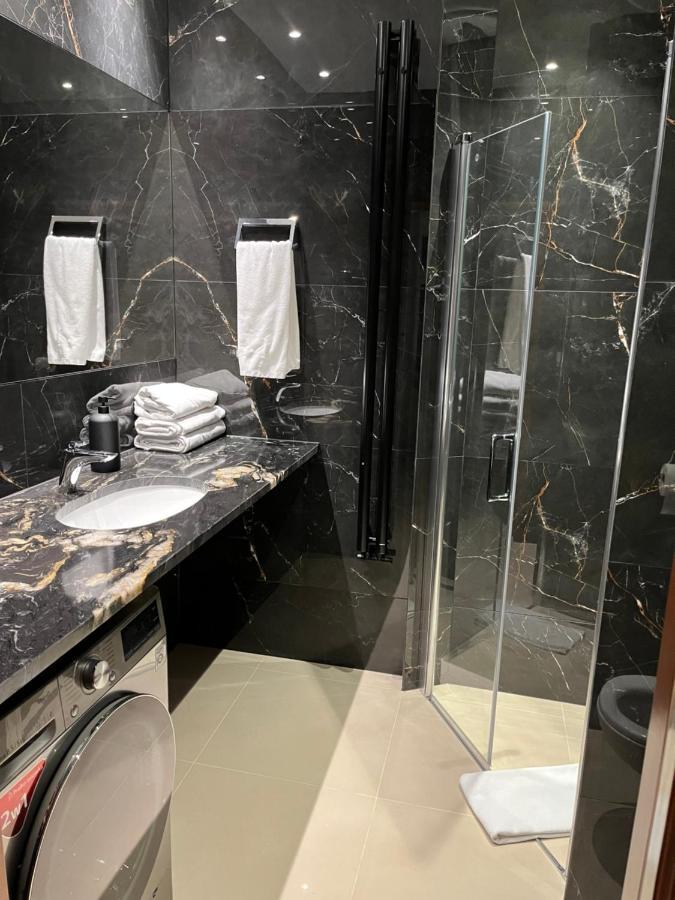 Villa La Val, Apartamenty Wałbrzych Extérieur photo