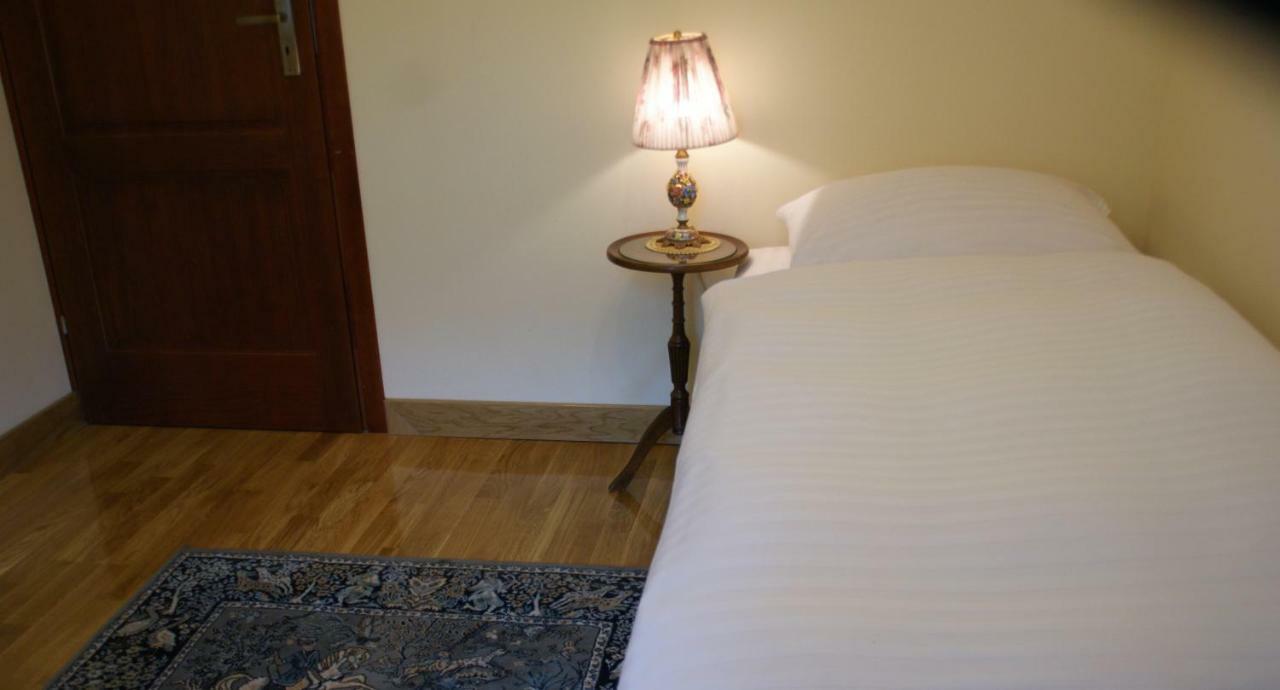 Villa La Val, Apartamenty Wałbrzych Extérieur photo