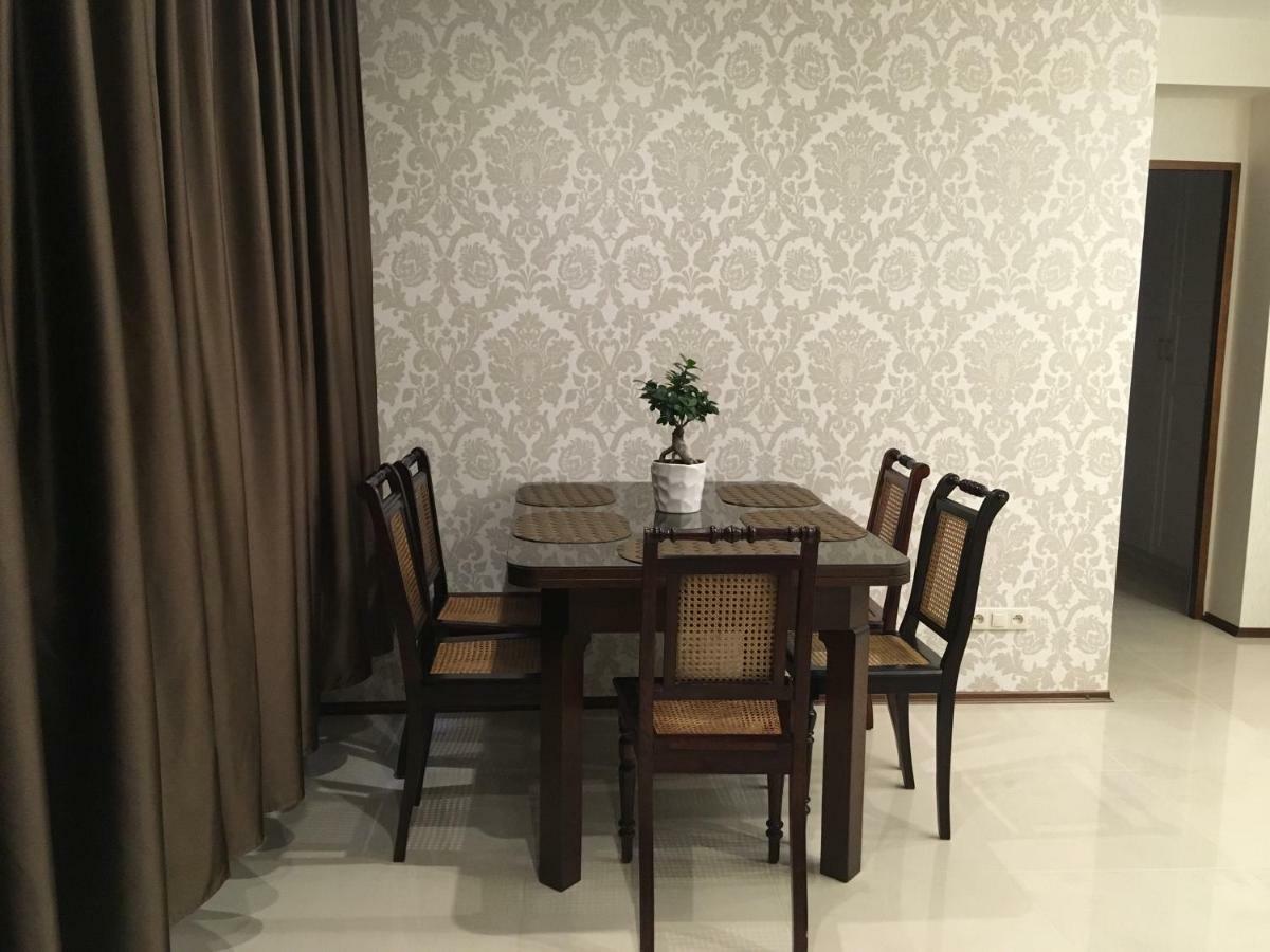 Villa La Val, Apartamenty Wałbrzych Extérieur photo